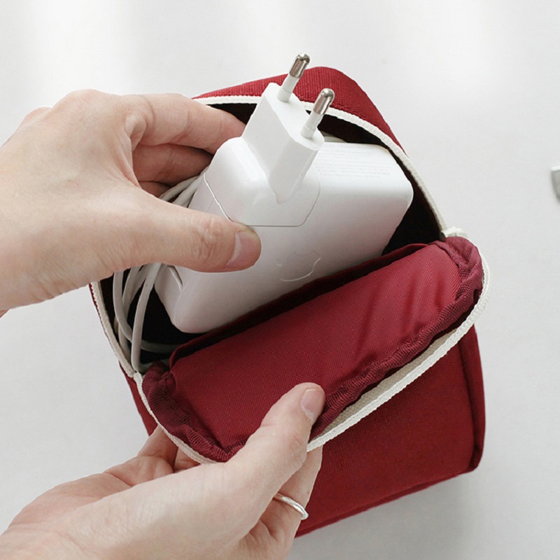 Organizer da Viaggio per Caric - Electronics And Gadgets With I recensione e prezzo