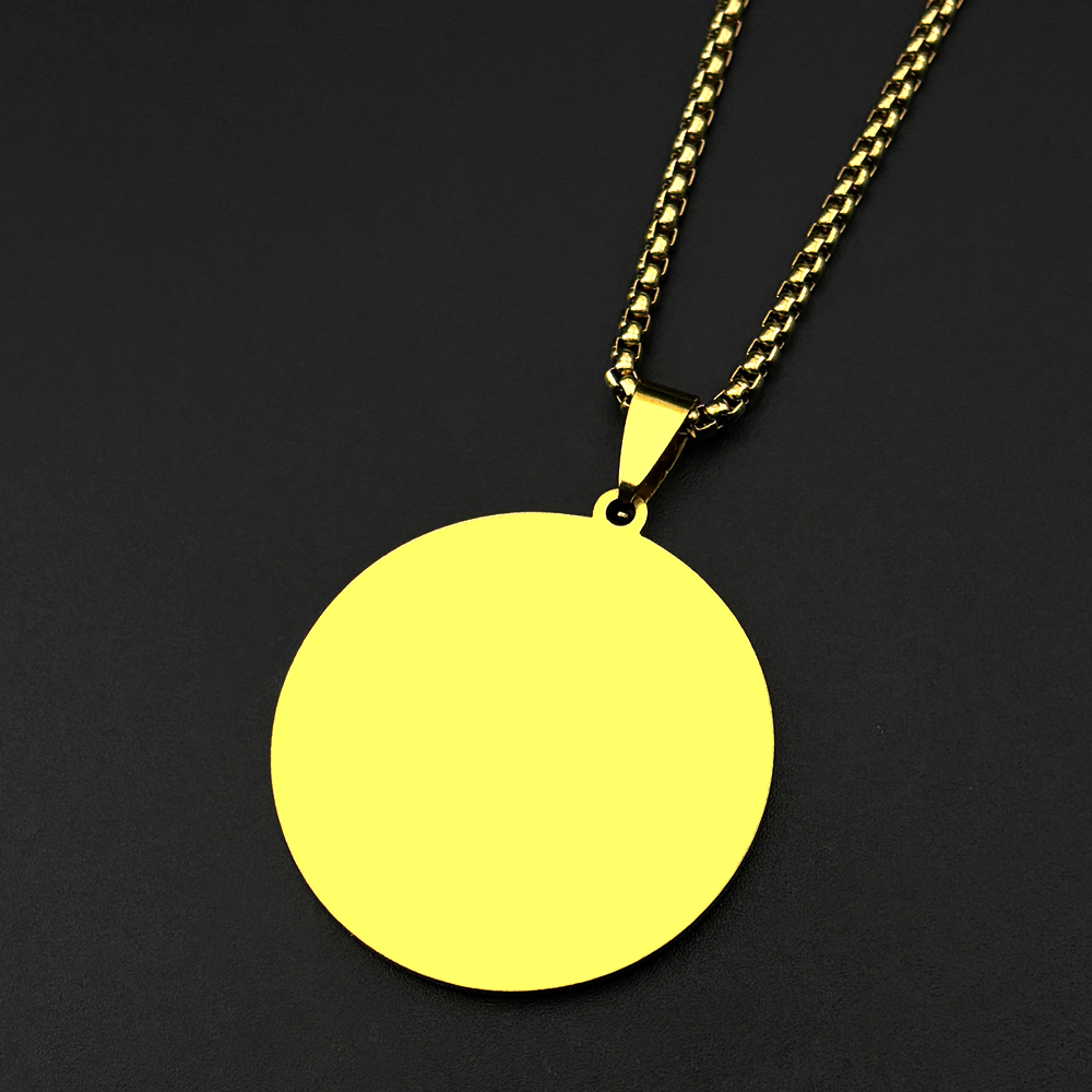Collana con Ciondolo Amuleto I - Gadget Q recensione e prezzo